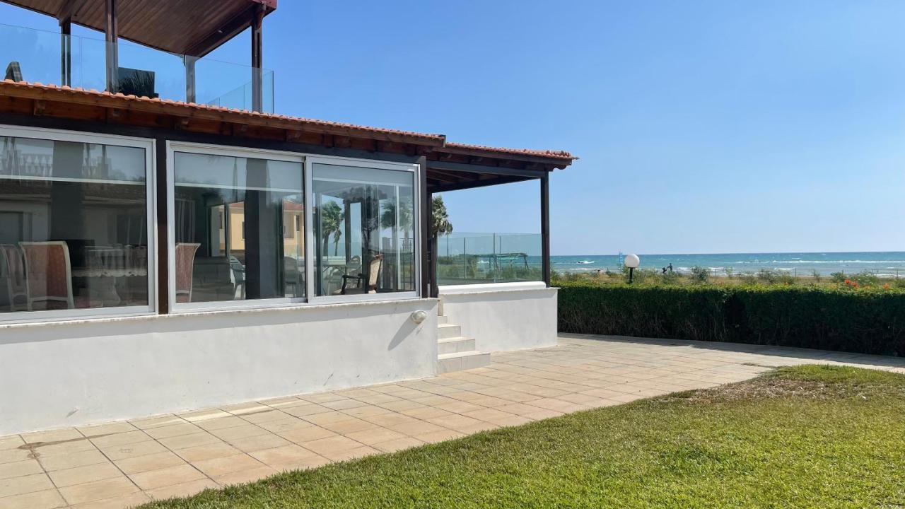 Beachfront Villa - Dasaki Larnaca Dış mekan fotoğraf